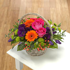 Send Flowers To France Order Online Serenata Flowers