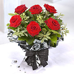 Send Flowers To France Order Online Serenata Flowers