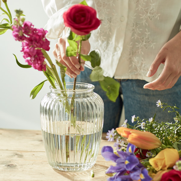 Free vase on first delivery