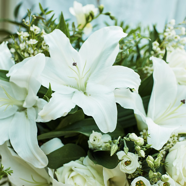 Sympathy Flowers | From £19.99 & Free UK Delivery ...